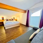 Apartment Appartements Bergfried - Ski In Ski Out, Inklusive Sommerkarte, Zentral Mit Ausblick Ueber Kaprun Kaprun
