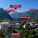 Appartements Bergfried - Ski In Ski Out, Inklusive Sommerkarte, Zentral Mit Ausblick Ueber Kaprun *
