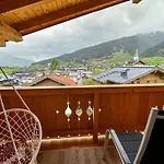Apartment Appartements Bergfried - Ski In Ski Out, Inklusive Sommerkarte, Zentral Mit Ausblick Ueber Kaprun Kaprun