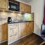 Apartment Appartements Bergfried - Ski In Ski Out, Inklusive Sommerkarte, Zentral Mit Ausblick Ueber Kaprun Kaprun