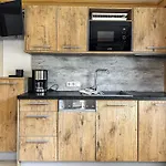 Appartements Bergfried - Ski In Ski Out, Inklusive Sommerkarte, Zentral Mit Ausblick Ueber Kaprun * Kaprun