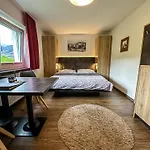 Bergfried - In Out, Inklusive Sommerkarte, Zentral Mit Ausblick Ueber