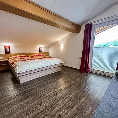 Bergfried Kaprun, Ski-in Ski-out, Sommerkarte Und Panoramablick *