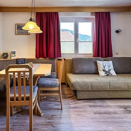 Appartements Bergfried - Inklusive Sommerkarte, Zentral Mit Ausblick Ueber Kaprun, Ski In Ski Out קפרון