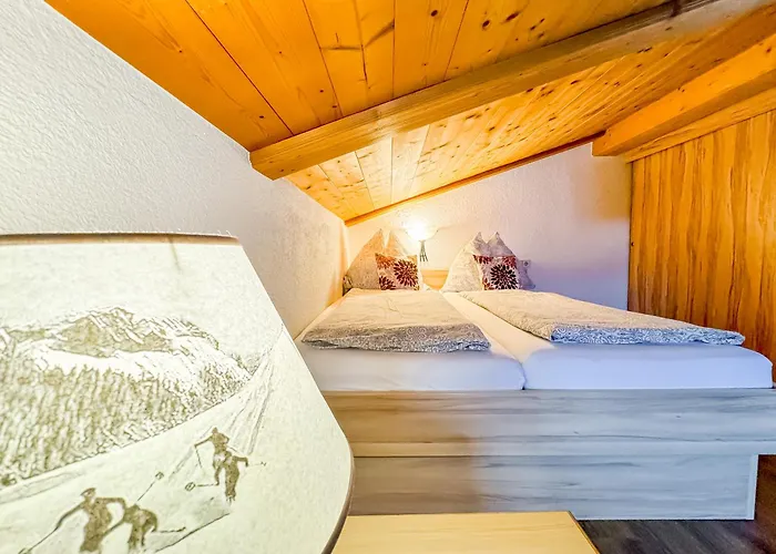 Appartements Bergfried - Ski In Ski Out bis ca Mitte oder Ende März, inklusive Sommerkarte, zentral mit Ausblick über Kaprun *