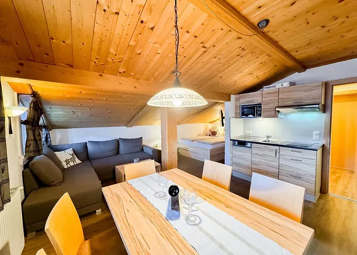 Appartements Bergfried - Ski In Ski Out, Inklusive Sommerkarte, Zentral Mit Ausblick Ueber Kaprun * Kaprun