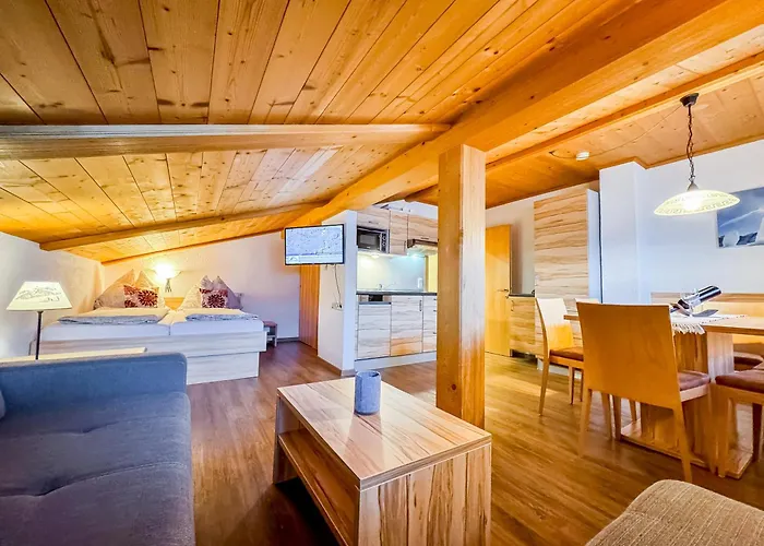 Appartements Bergfried - Ski In Ski Out, Inklusive Sommerkarte, Zentral Mit Ausblick Ueber Kaprun