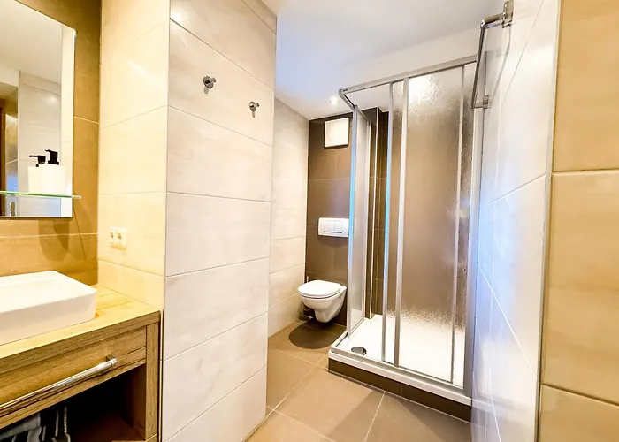 Apartamento Appartements Bergfried - Ski In Ski Out bis ca Mitte oder Ende März, inklusive Sommerkarte, zentral mit Ausblick über Kaprun Kaprun