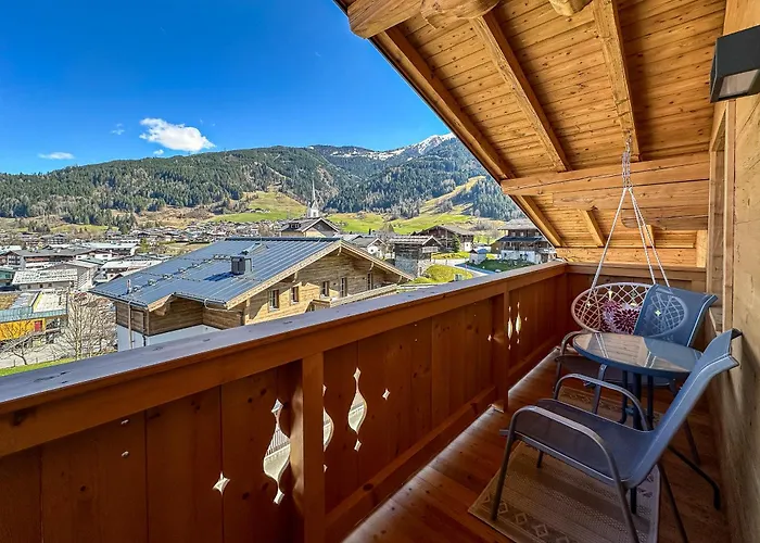 Appartements Bergfried - Ski In Ski Out bis ca Mitte oder Ende März, inklusive Sommerkarte, zentral mit Ausblick über Kaprun Apartamento Kaprun
