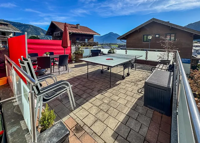 Appartements Bergfried - Ski In Ski Out, Inklusive Sommerkarte, Zentral Mit Ausblick Ueber Kaprun Kaprun