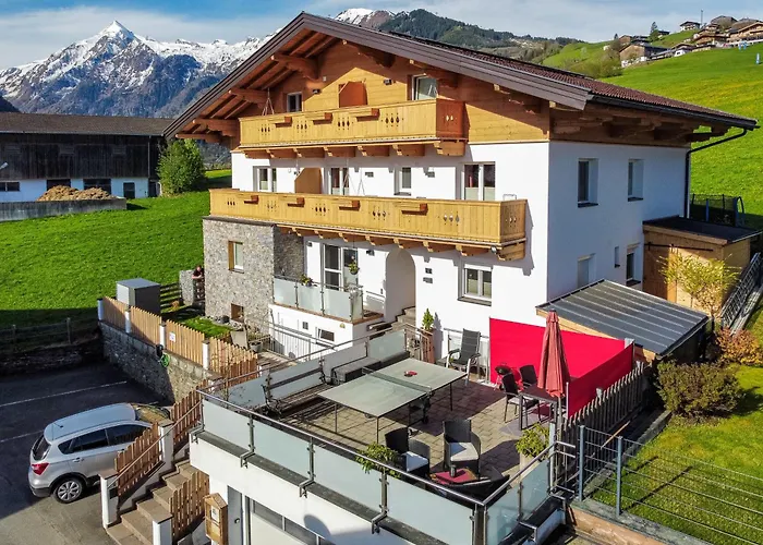 Appartements Bergfried - Ski In Ski Out, Inklusive Sommerkarte, Zentral Mit Ausblick Ueber Kaprun Lejlighed *