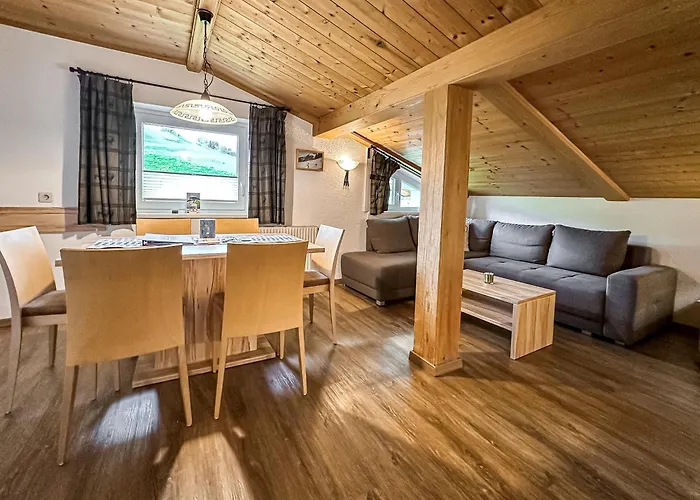 Appartements Bergfried - Ski In Ski Out bis ca Mitte oder Ende März, inklusive Sommerkarte, zentral mit Ausblick über Kaprun Kaprun