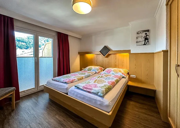 Apartment Bergfried - In Out Bis Ca Mitte Oder Ende Maerz, Inklusive Sommerkarte, Zentral Mit Ausblick Ueber